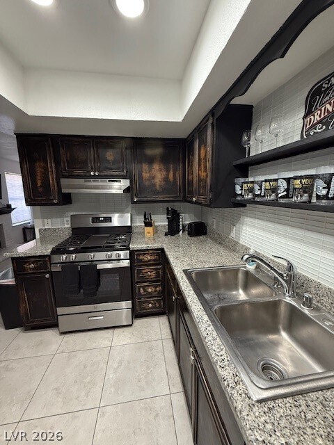 Building Photo - 5576 W Rochelle Ave.