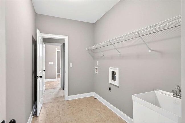 Building Photo - 2607 Lulworth Ln