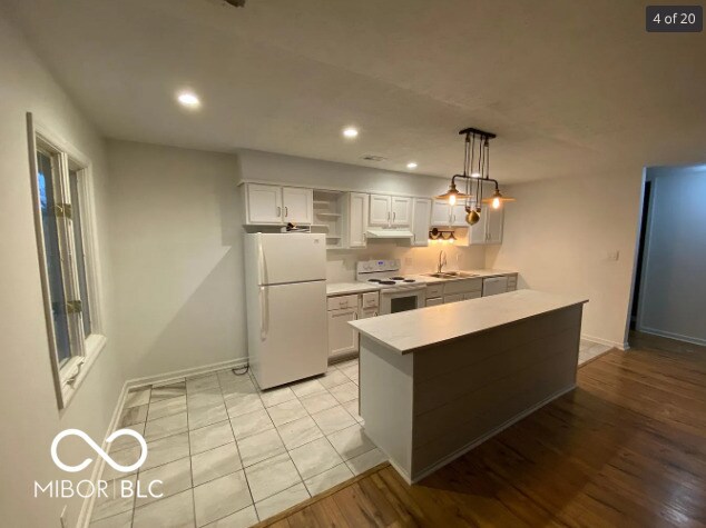 Building Photo - 1117 Canterbury Ct