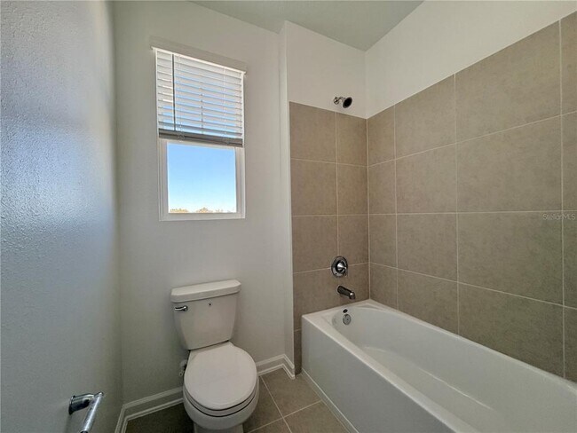 Building Photo - 2467 Rider Rain Ln