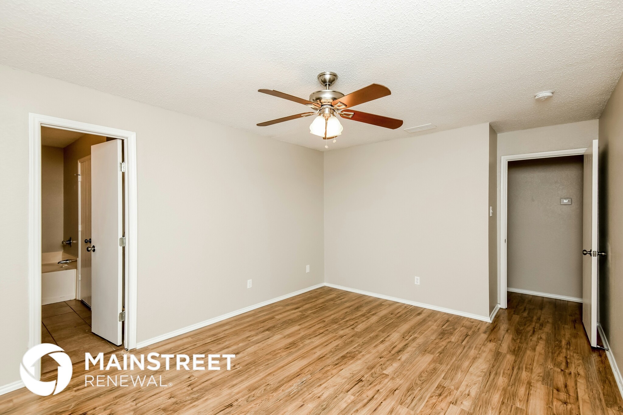 Building Photo - 5545 Alta Verde Cir