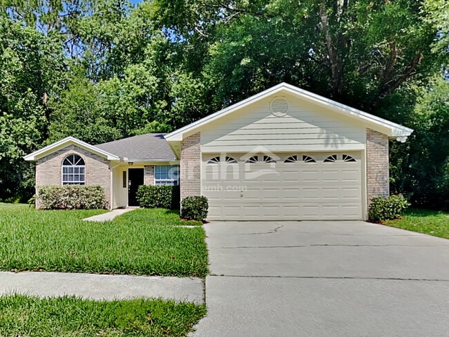Primary Photo - 2175 Hovington Cir E