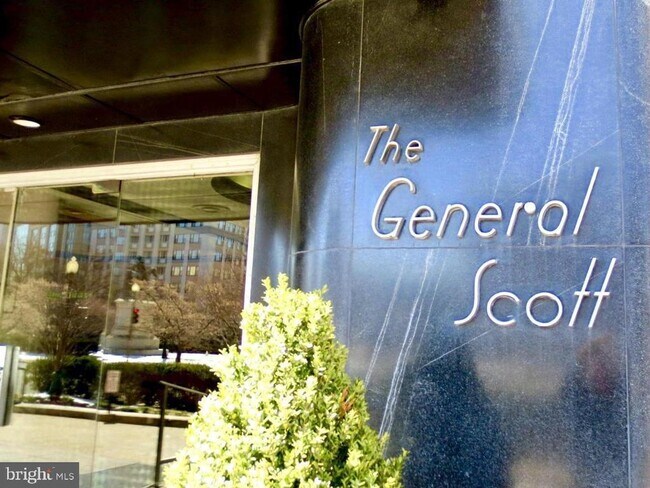 Primary Photo - 1 Scott Cir NW