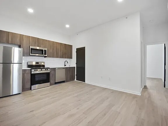 Building Photo - 1500 W Tioga St