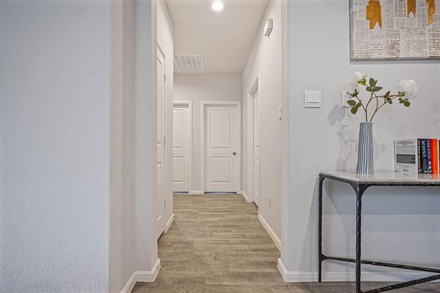 Building Photo - 8633 Angel Gardens Dr