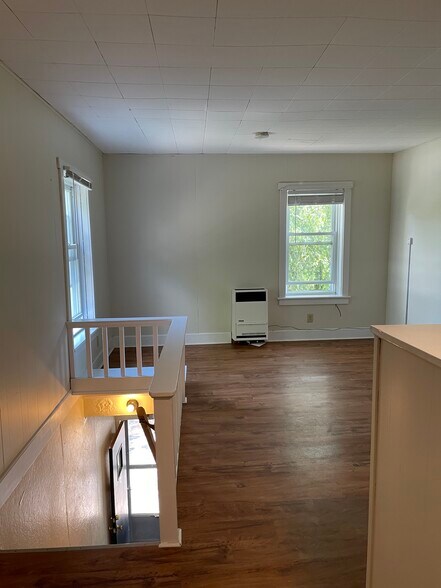 Building Photo - 237 M Aly