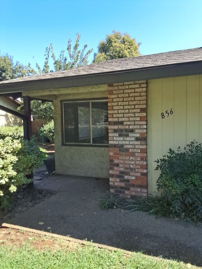Primary Photo - 3 bedroom duplex
