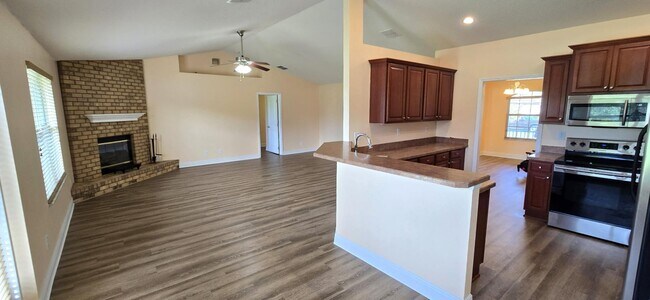 Building Photo - 2061 Big Buck Dr
