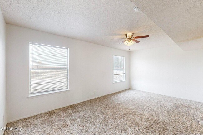 Building Photo - 4409 Loma Clara Ct