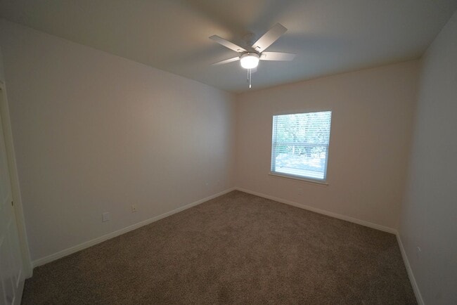 Building Photo - Beautifully Updated Home in Olympia Hills ...