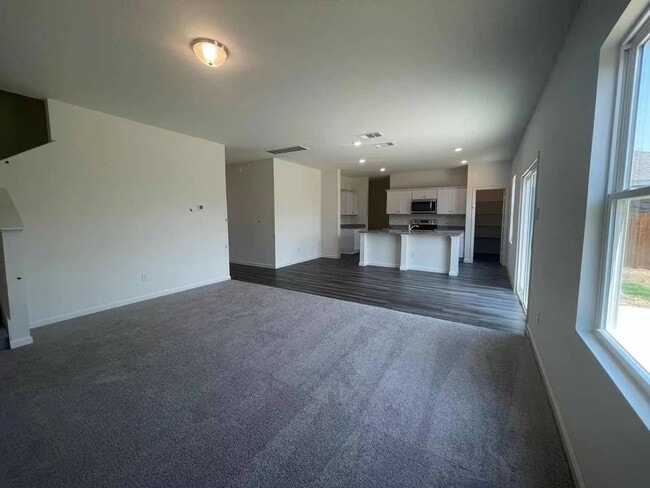 Building Photo - 10345 Castle Lyons Ln