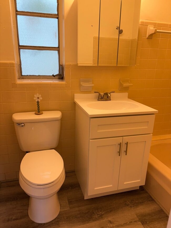 Building Photo - Totally Remodeled Deltona Beauty - CALL SH...