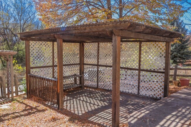 Building Photo - Big, Beautiful, and Bike-Path-Adjacent!