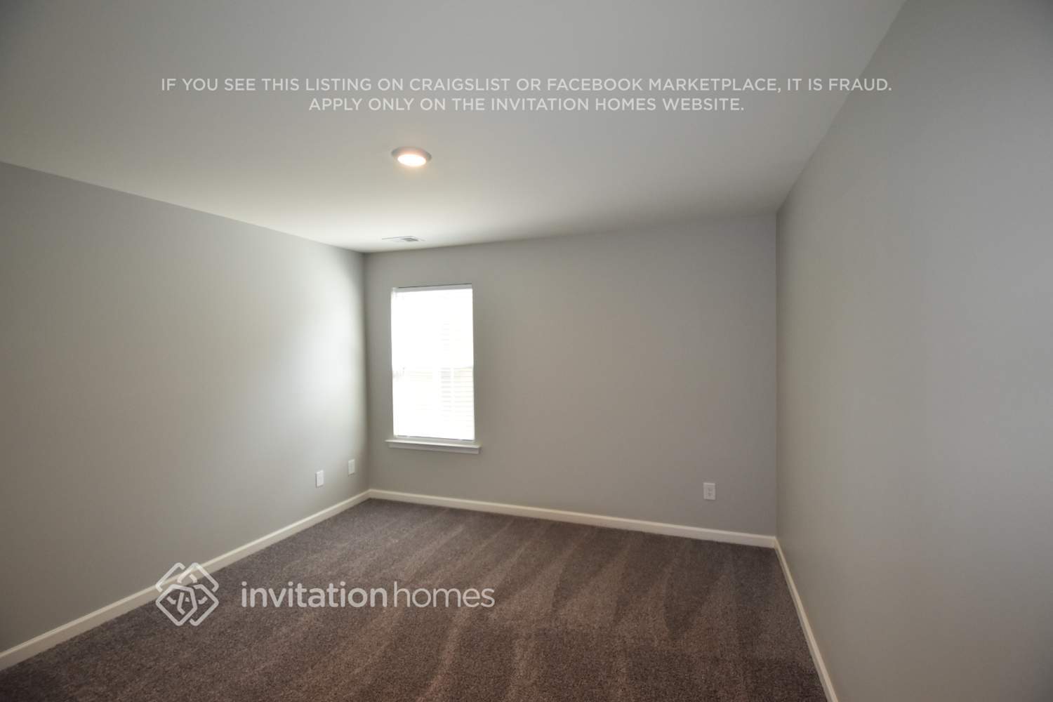 Building Photo - 26 Oakbrook Dr