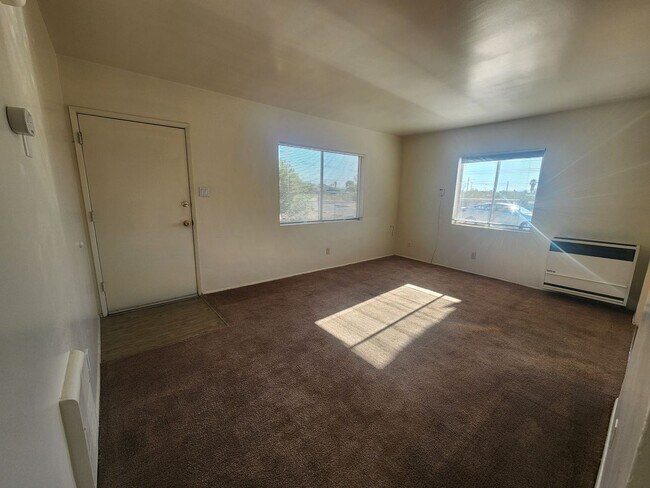 Building Photo - 6212 Abronia Ave