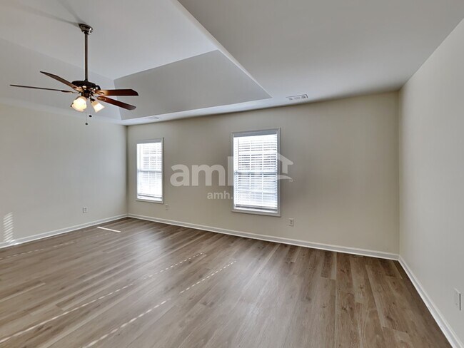 Building Photo - 811 Buffington Way