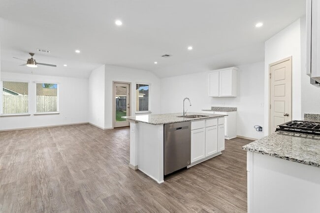 Building Photo - 6715 Riplee St