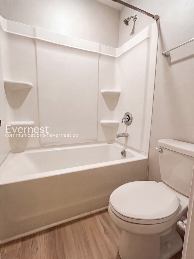 Building Photo - 1326 Bryson Ln