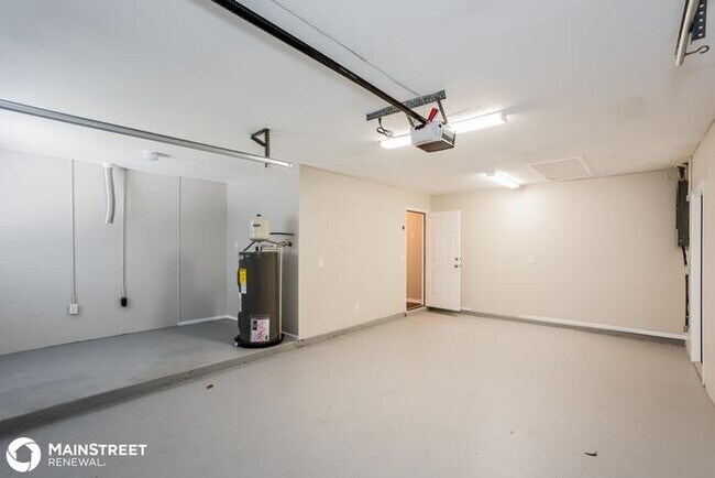 Building Photo - 4506 9TH ST W, BRADENTON, FL 34207