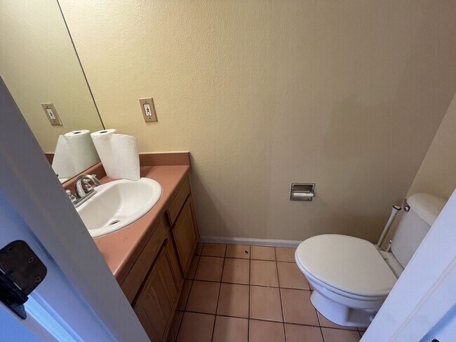 Building Photo - 1324 W 111th Pl