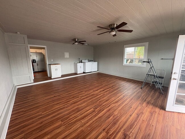 Building Photo - Newly remodeled 3 bdrm/2 bath home in cul de sac