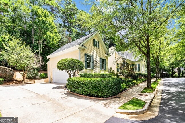 Building Photo - 125 N Cove Dr