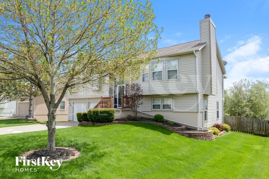 Building Photo - 6505 W 151st Pl