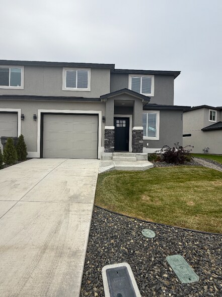 Building Photo - 711 Rio Vis Lp