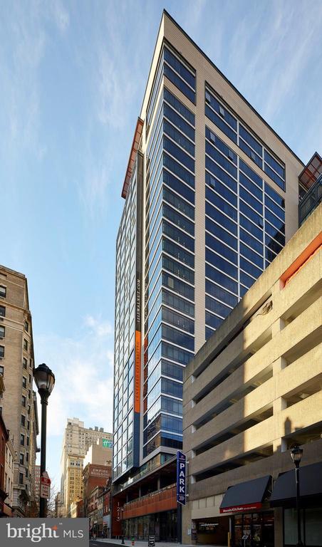 Building Photo - 1213 Walnut St