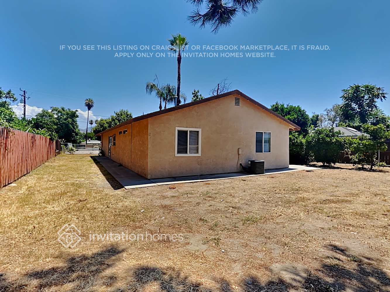 Building Photo - 4268 Cedar Dr