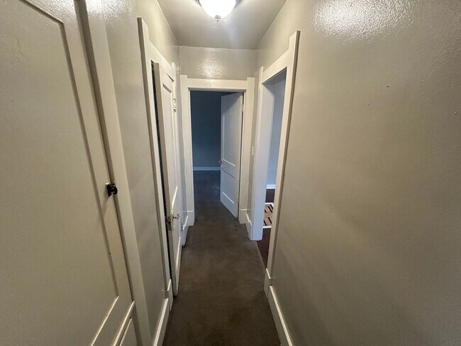 Building Photo - Cute 2 Bedroom Home for Rent