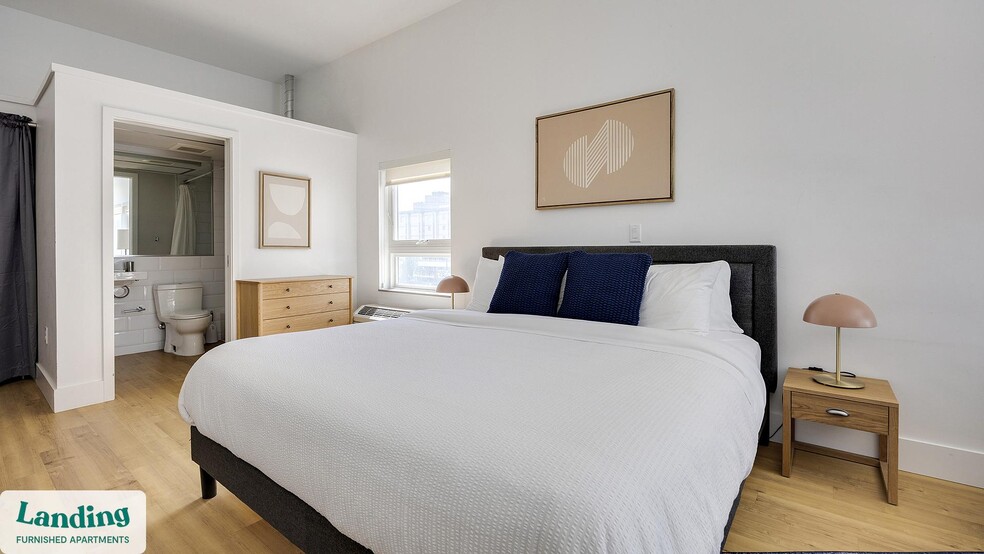 Building Photo - 135 Adams St