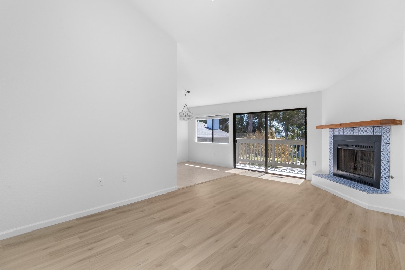 Building Photo - 440 Solar Way