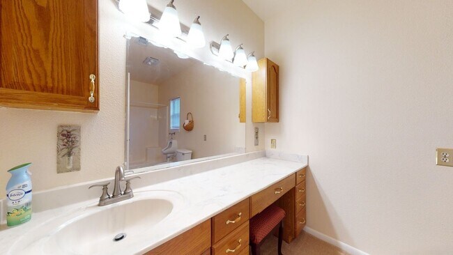 Building Photo - 1371 Nightingale