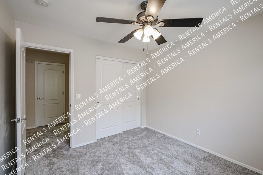 Building Photo - 6718 S Garnet Way