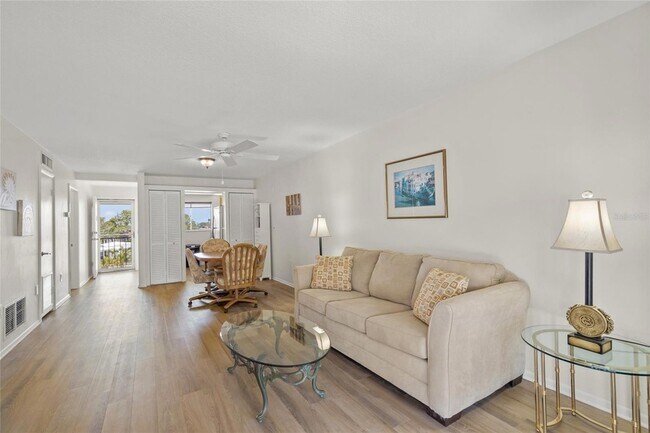 Building Photo - 708 S Tamiami Trl