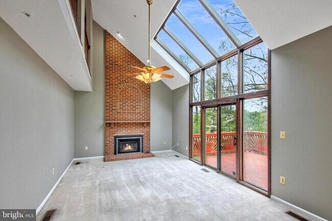 Building Photo - 18414 Garner Ln