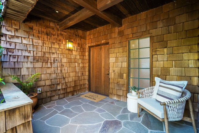 Building Photo - 1 Rimrock Rd