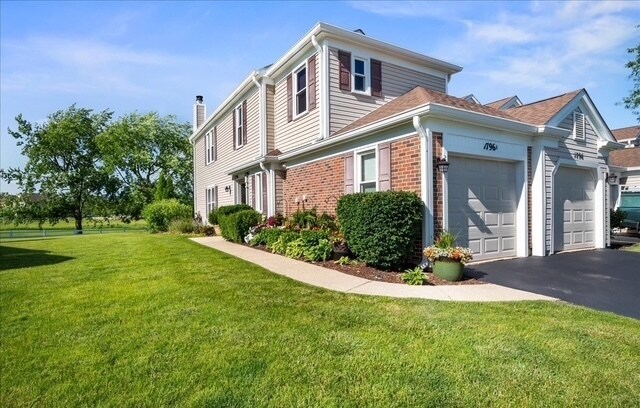 Building Photo - 1796 Vermont Dr