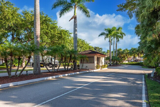 Building Photo - 12582 Shoreline Dr