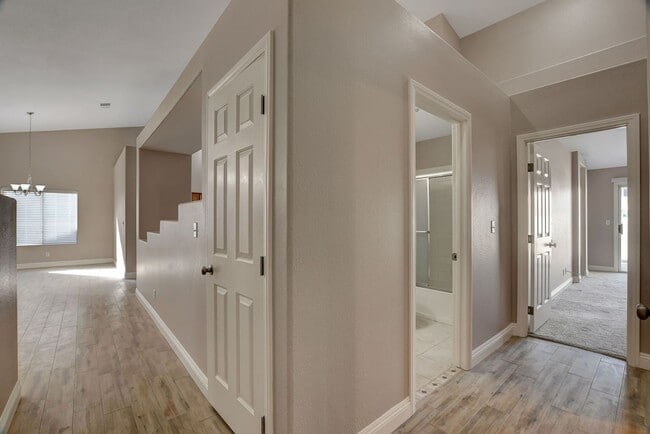 Building Photo - FOR RENT Palm Canyon