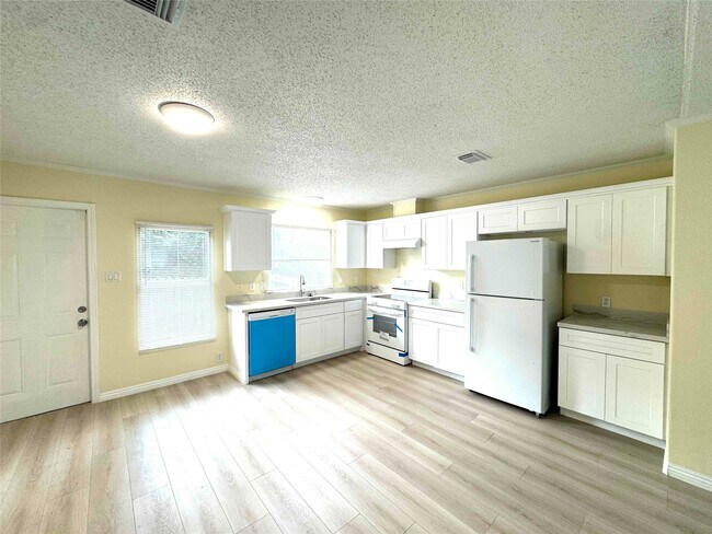 Building Photo - 11730 Greenglen Dr