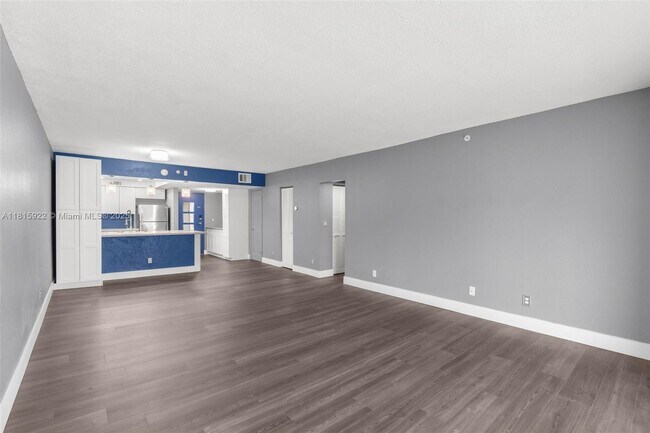 Building Photo - 4025 N Federal Hwy