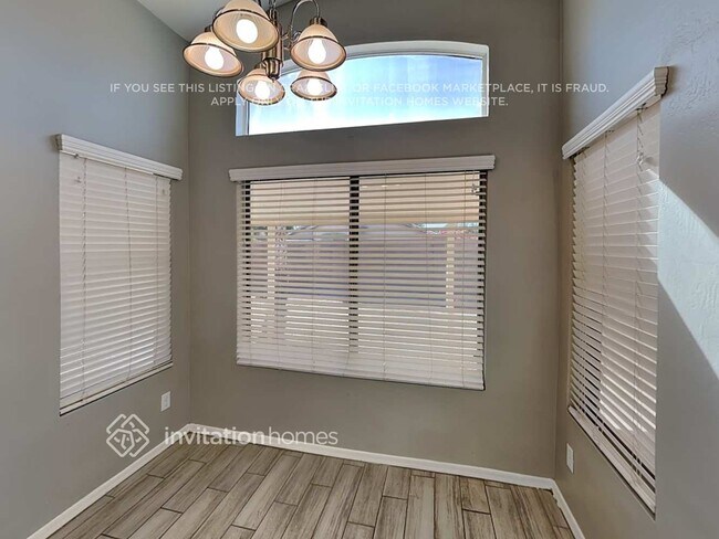 Building Photo - 14943 W Maui Ln