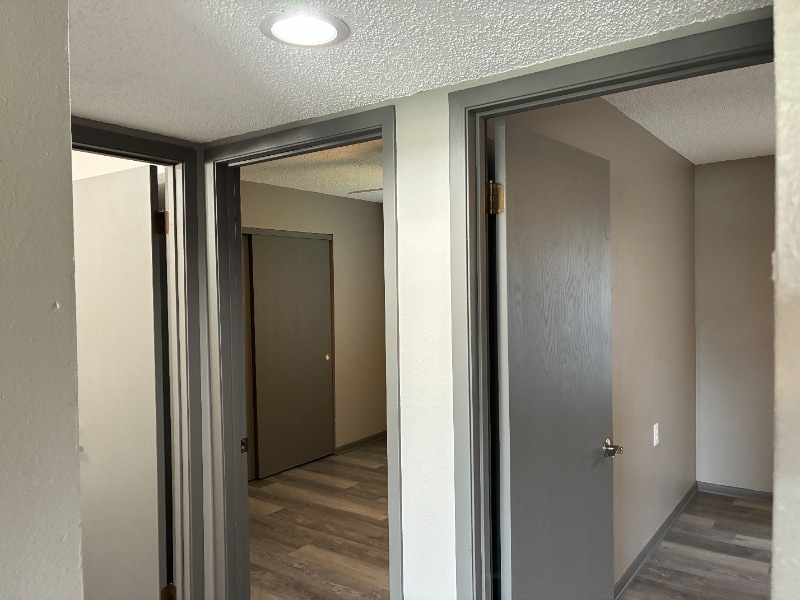 Building Photo - 501 S Cedar St