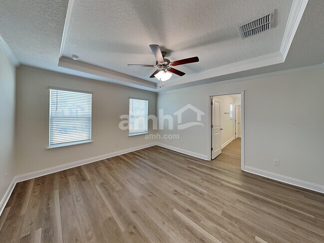 Building Photo - 6111 Little Blf Cir