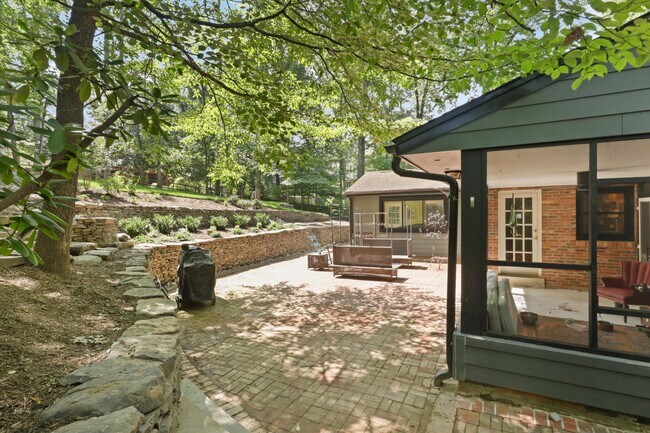Building Photo - 3411 Stoneybrae Dr