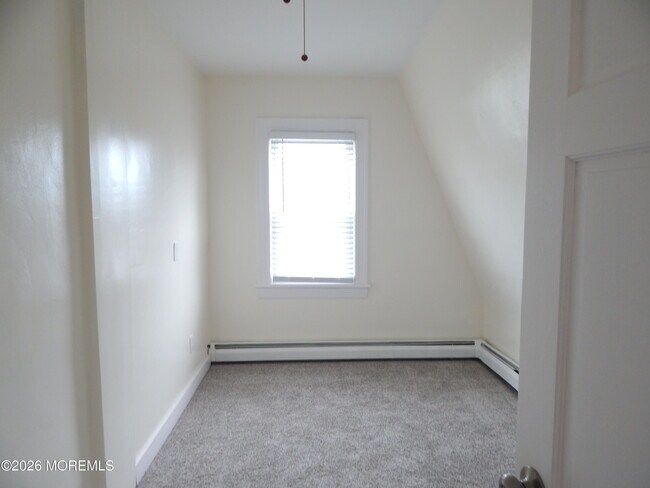 Building Photo - 90 Mt Hermon Way