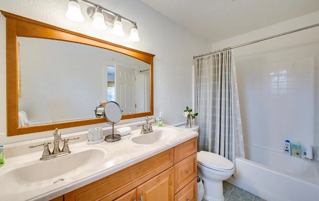 Building Photo - 7514 W Swift Ln