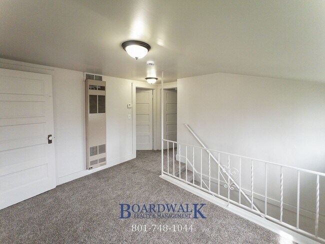 Building Photo - 1768 S 400 E